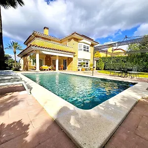 https://villa-reus.catalonia-hotels.com